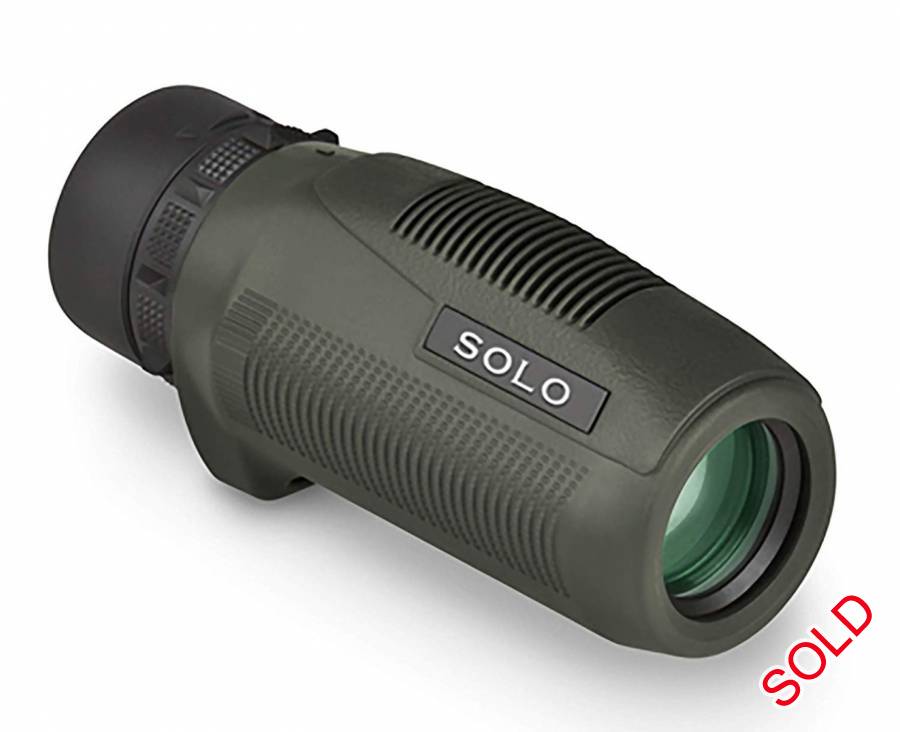 Vortex Solo Monocular 10x25 binoculars, You can always have a quality optic close at hand with the Solo Monocular. This compact, easy-to-carry monocular delivers quality viewing for outdoor enthusiasts who wish to bring nature a bit closer. And with the integral utility clip, it attaches to flat edged surfaces for quick external access. Fully multi-coated glass surfaces deliver bright images in a compact, lightweight, easy to handle unit. From bow-hunters to backpackers the Solo makes a great addition to any gear list.
