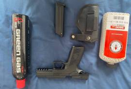 CZP09 Metal Blowback Airsoft handgun with extras, Metal blowback CZP09 Airsoft gas handgun with 5600 extra BBs, holster and gas reload. Never used. 