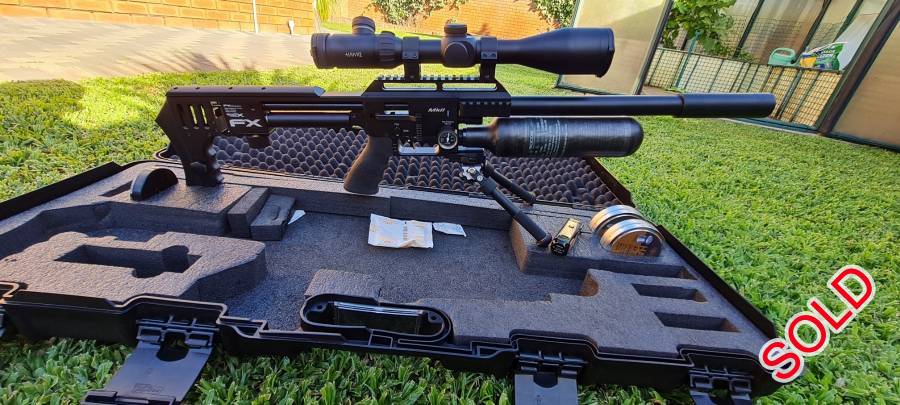 FX Impact Mk2 600mm Barrel, FX Impact Mk2 with Bipod and Hawk Endurance 30 SF 4-16X50 :MilDot Center Dot IR.
1x 600mm slug liner barrel included.
This rifle has less than 500 pellets through the barrel and is like new.