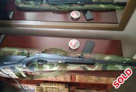 Gamo cfx 5.5mm IGT for sale, Almost new Gamo 5.5mm cfx IGT for sale.
very accurate and hard hitting,comes with bag and pellets,dont miss this bargain,rifle cost R4800 new.
3months old.