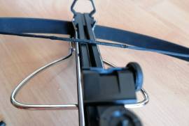 Basic beginners Pistol Crossbow 80lbs, Mini Pistol Crossbow for beginners, bow is like new since it's barely been used.
Comes with all attachments (Allen key too) and 3 arrows.