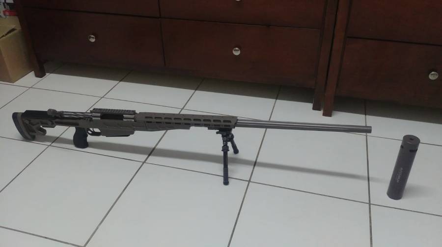 375CHEYTAC ACCUGUN  MOJET3.0, brand new 375 cheytac .Built by accugun . cerakoted in flat dark earth ..not yet shot in
32inch barrel 1/10 twist. accugun silincer and bipod included Also 50 peterson brass brand new casings ..also federal large rifleagnum primers 215m included also 60 bullets by Ballistix Bullets 40 taget and 20 huntac ..also 1 tub remtbo 
all brend new ..R95000 negotiable .. prefarerable take all .

