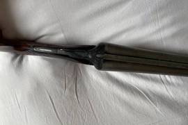 Mr., Damascus steel barrel. 
Stamped: Maker 126. Strand. London. W.C
The rifle is in good working condition. Enough photos are uploaded. Reasonable offers are welcome. 